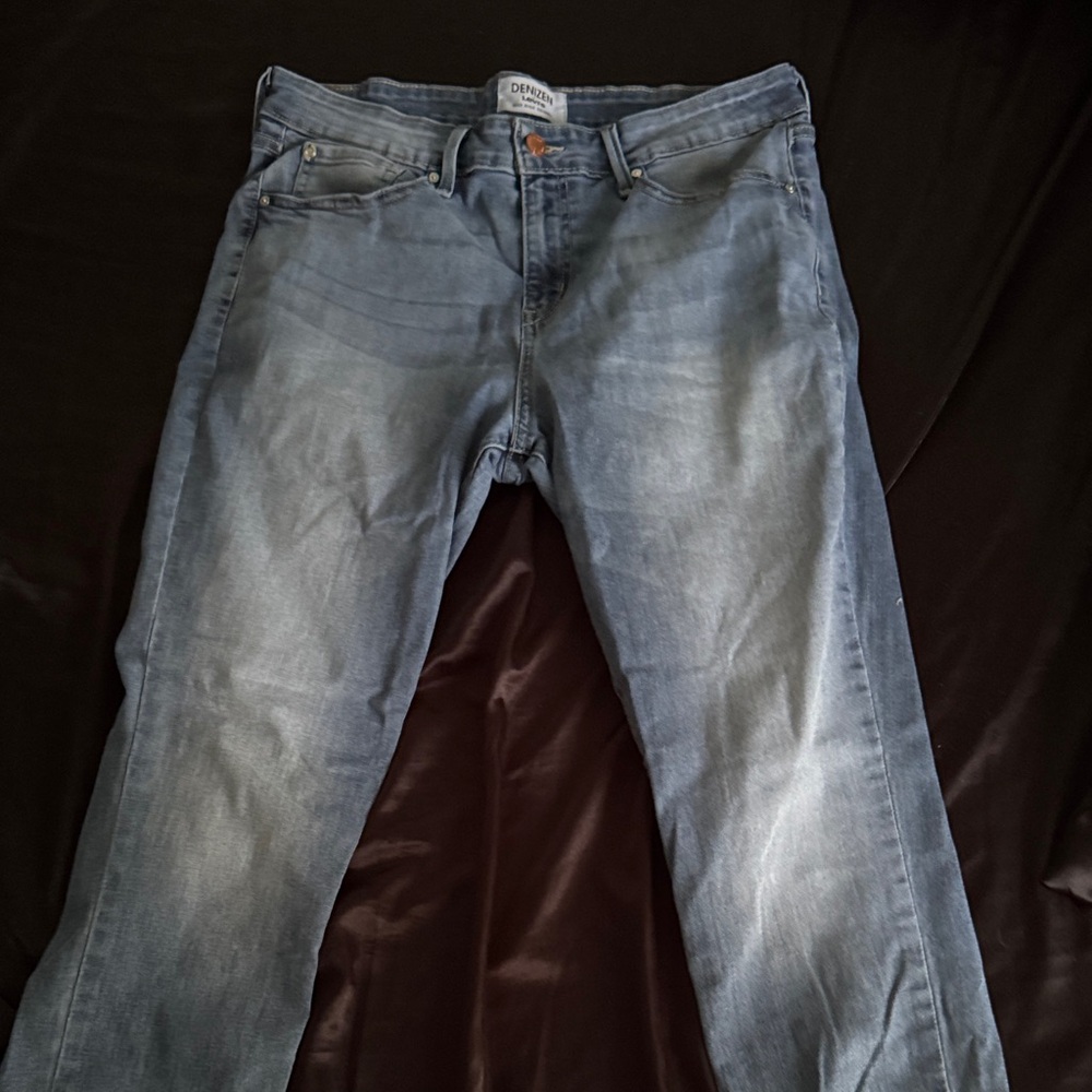 Denim&Co Women's Light Blue Straight Leg Jeans
